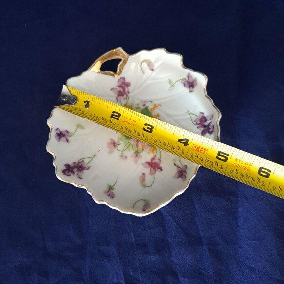 Vintage Norcrest Fine China Leaf Shaped Dish With Sweet Violets Design Gold Trim - Picture 2 of 8
